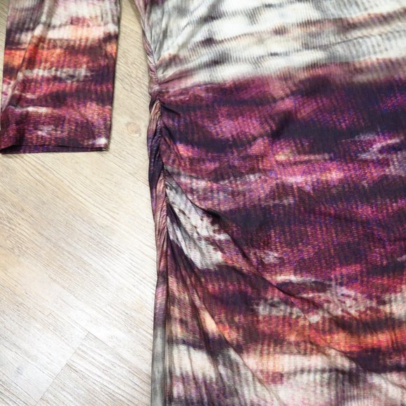 Stretchy Bodycon Printed Dress - Picture 2 of 8